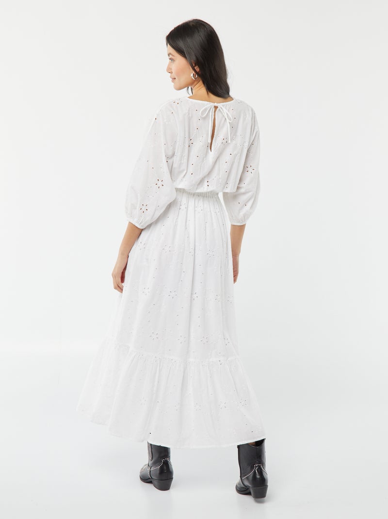 Robe longue avec broderie anglaise et volant à la base blanc - Kiabi