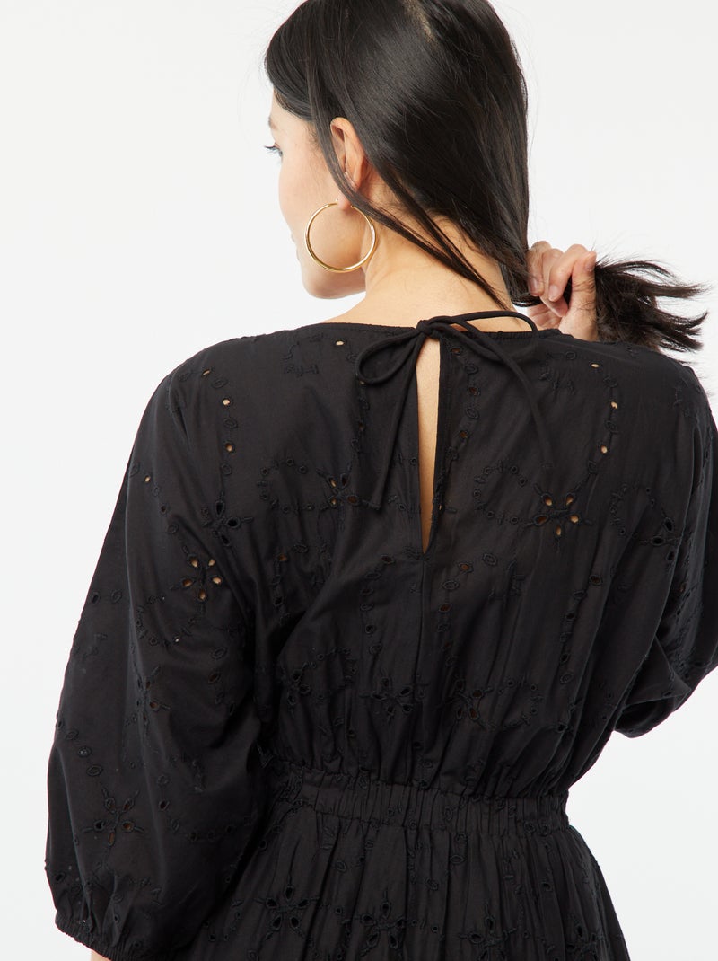 Robe longue avec broderie anglaise et volant à la base noir - Kiabi