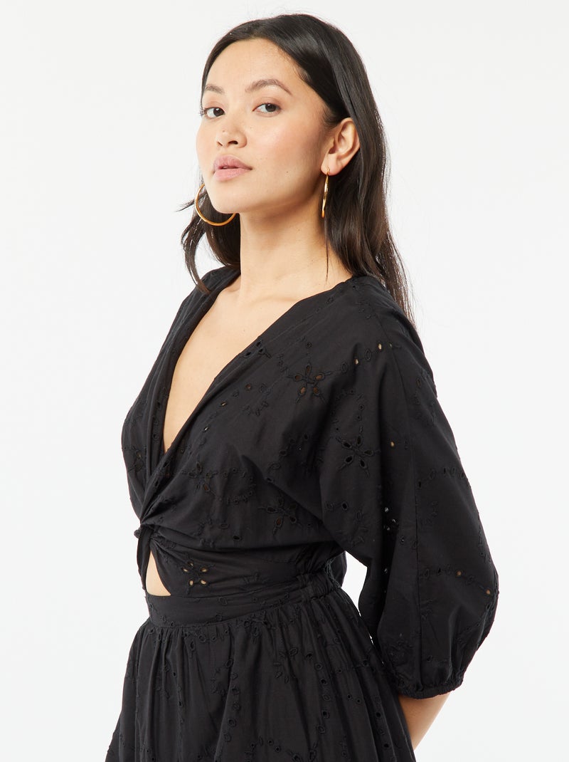 Robe longue avec broderie anglaise et volant à la base noir - Kiabi