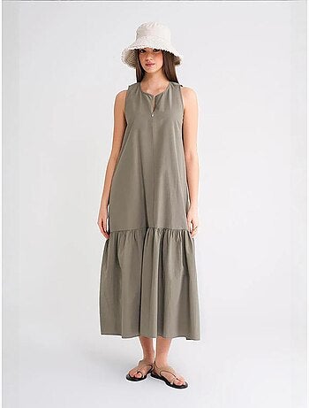 Robe longue avec col pointu et volants mixray