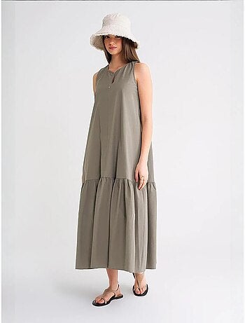 Robe longue avec col pointu et volants mixray