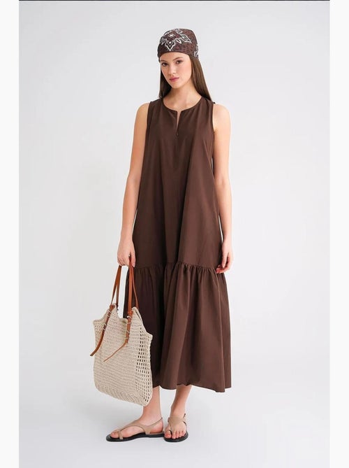Robe longue avec col pointu et volants mixray - Kiabi Robe longue avec col pointu et volants mixray - Kiabi