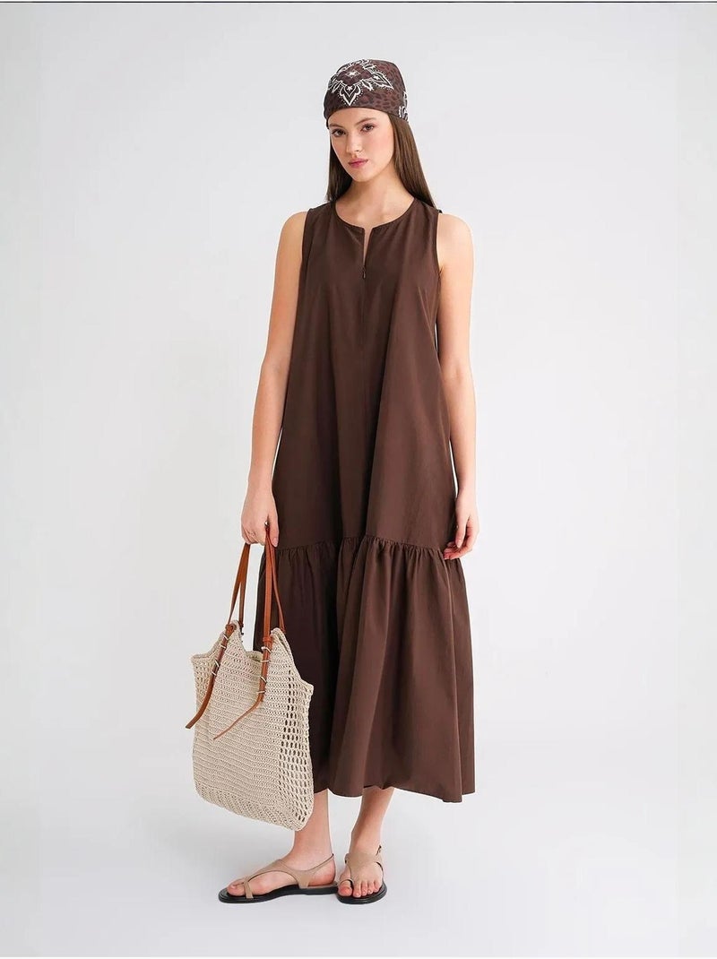 Robe longue avec col pointu et volants mixray Marron foncé - Kiabi
