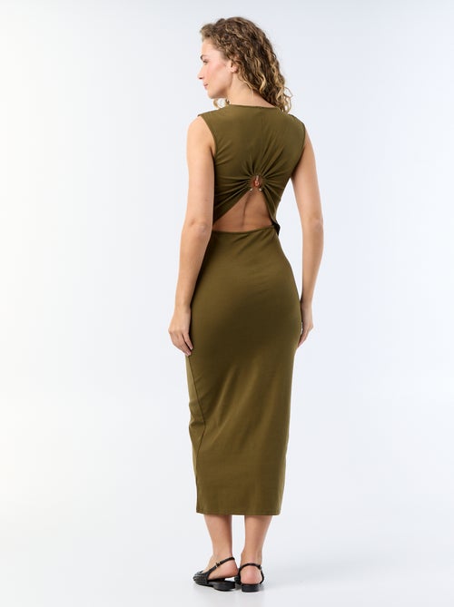 Robe longue avec dos nu et bijou fantaisie - Kiabi