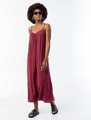 Robe longue avec fines bretelles à perles