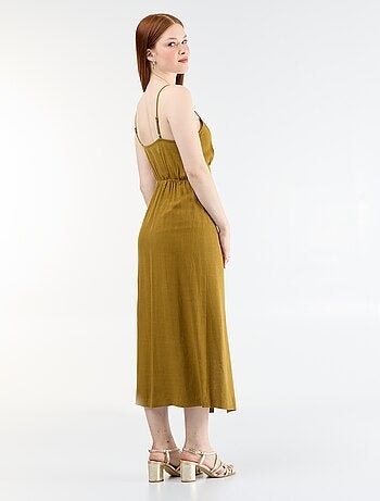 Robe longue avec fines bretelles ajustables