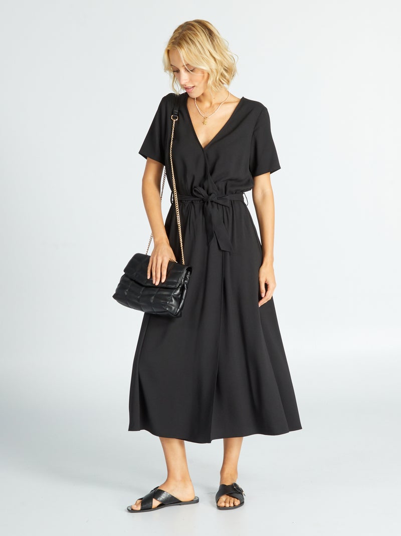 Robe longue avec ouverture portefeuille noir - Kiabi