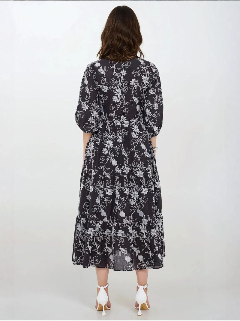 Robe longue brodée à col en cœur et manches bouffantes Noir - Kiabi