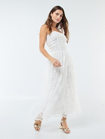 Robe longue bustier en dentelle