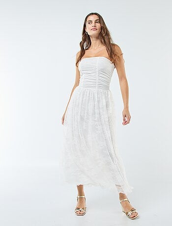 Robe longue bustier en dentelle
