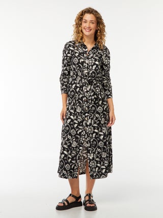 Robe longue chemise imprimée avec ceinture