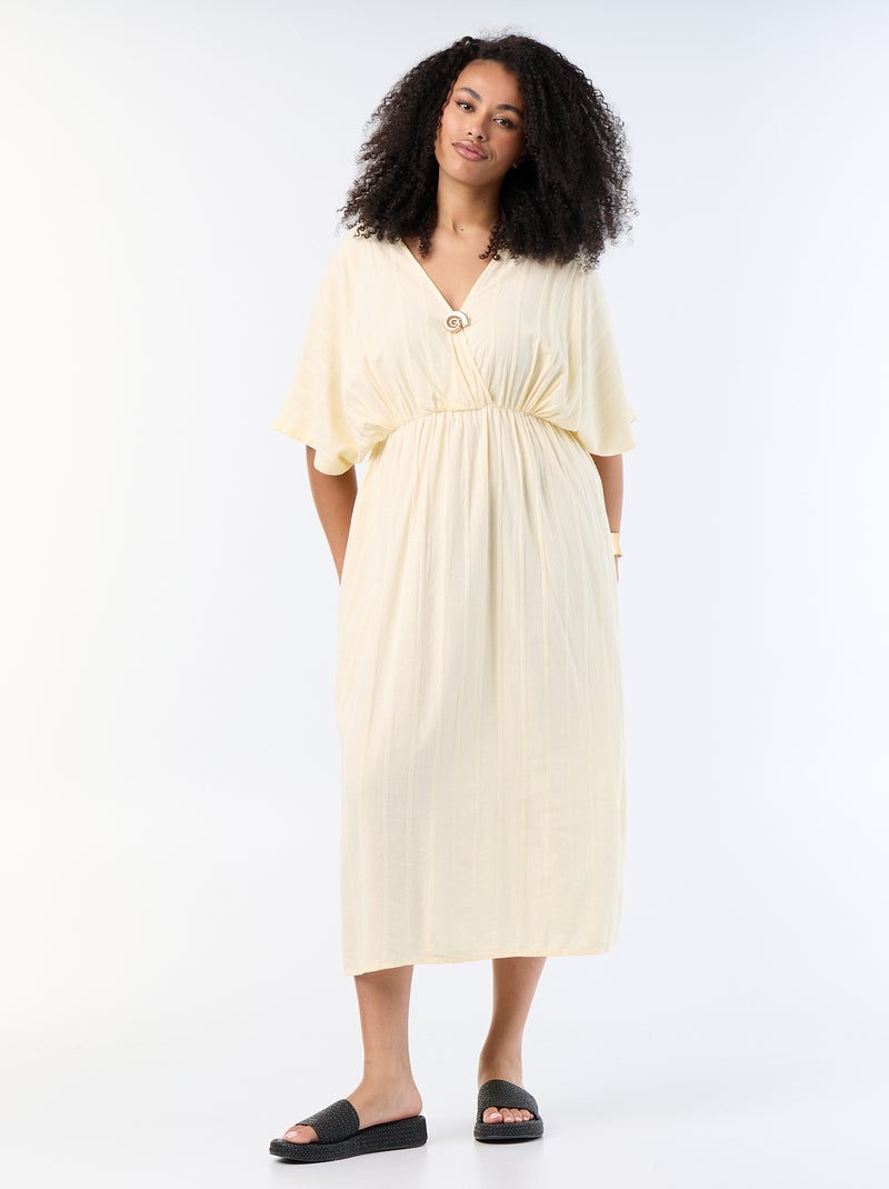 Robe longue col croisé avec bijou fantaisie Jaune - Kiabi