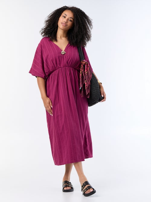 Robe longue col croisé avec bijou fantaisie - Kiabi