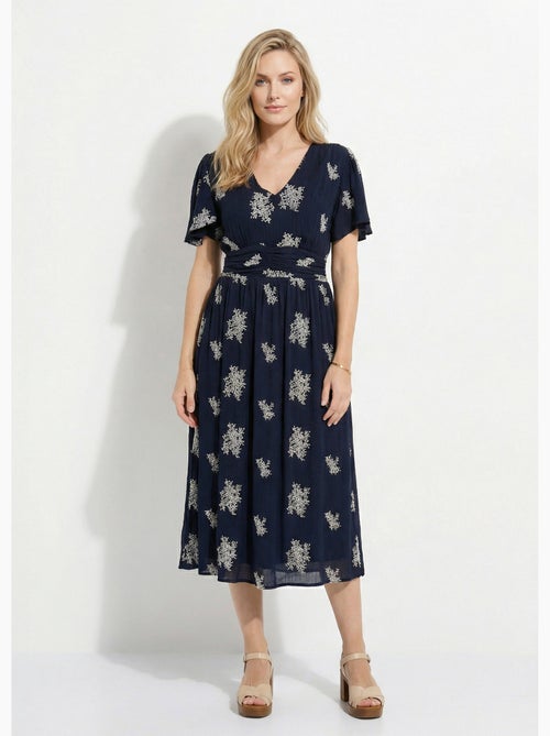 Robe longue col v brodée smockée dos - afibel - Kiabi