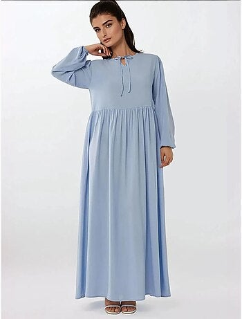 Robe longue coupe A et col ras du cou