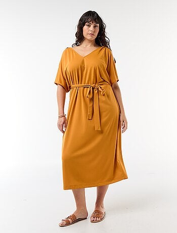 Robe longue de cérémonie à manches courtes