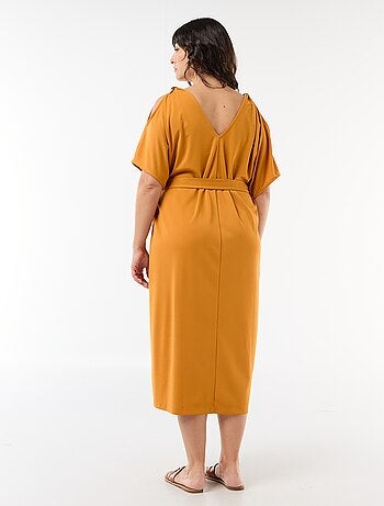 Robe longue de cérémonie à manches courtes