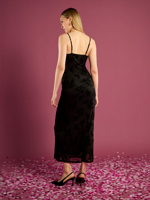 Robe longue dentelle avec motif fleuri - Kiabi