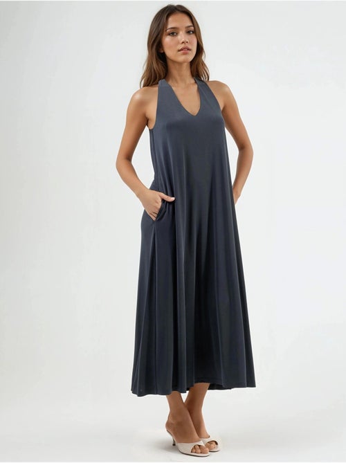 Robe longue drapée à col en v busem - Kiabi Robe longue drapée à col en v busem - Kiabi