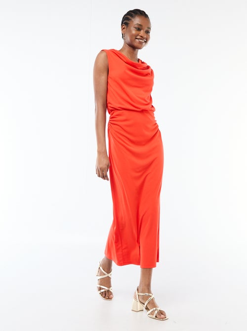 Robe longue drapée avec col bénitier - Kiabi