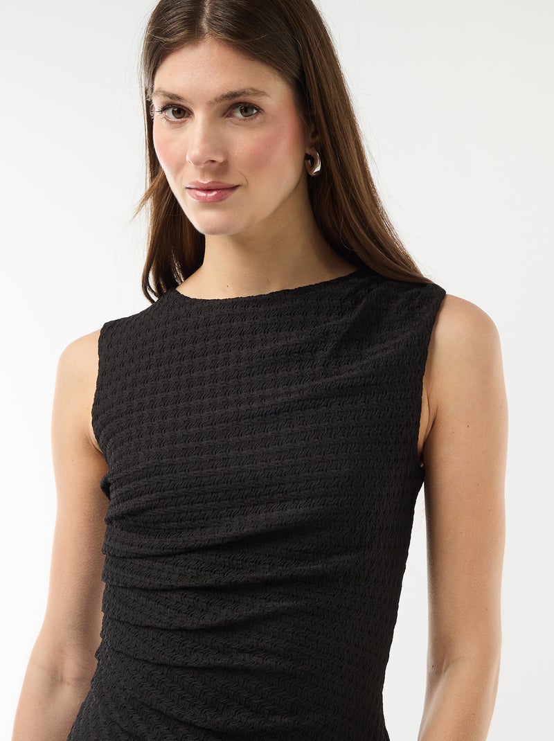 Robe longue drapée et gaufrée Noir - Kiabi