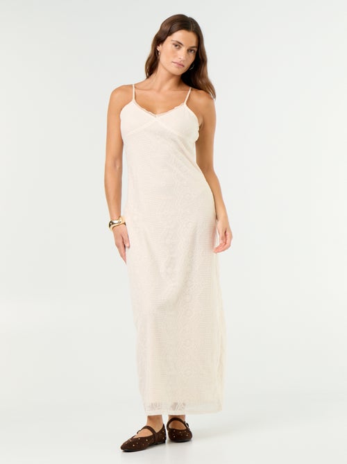 Robe longue en dentelle à fines bretelles - Kiabi Robe longue en dentelle à fines bretelles - Kiabi