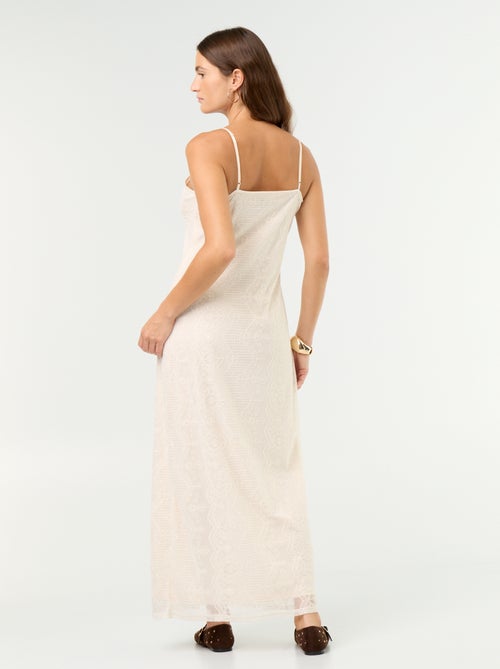 Robe longue en dentelle à fines bretelles - Kiabi Robe longue en dentelle à fines bretelles - Kiabi