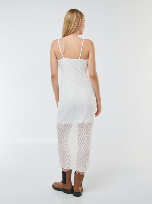 Robe longue en dentelle à fines bretelles - Kiabi