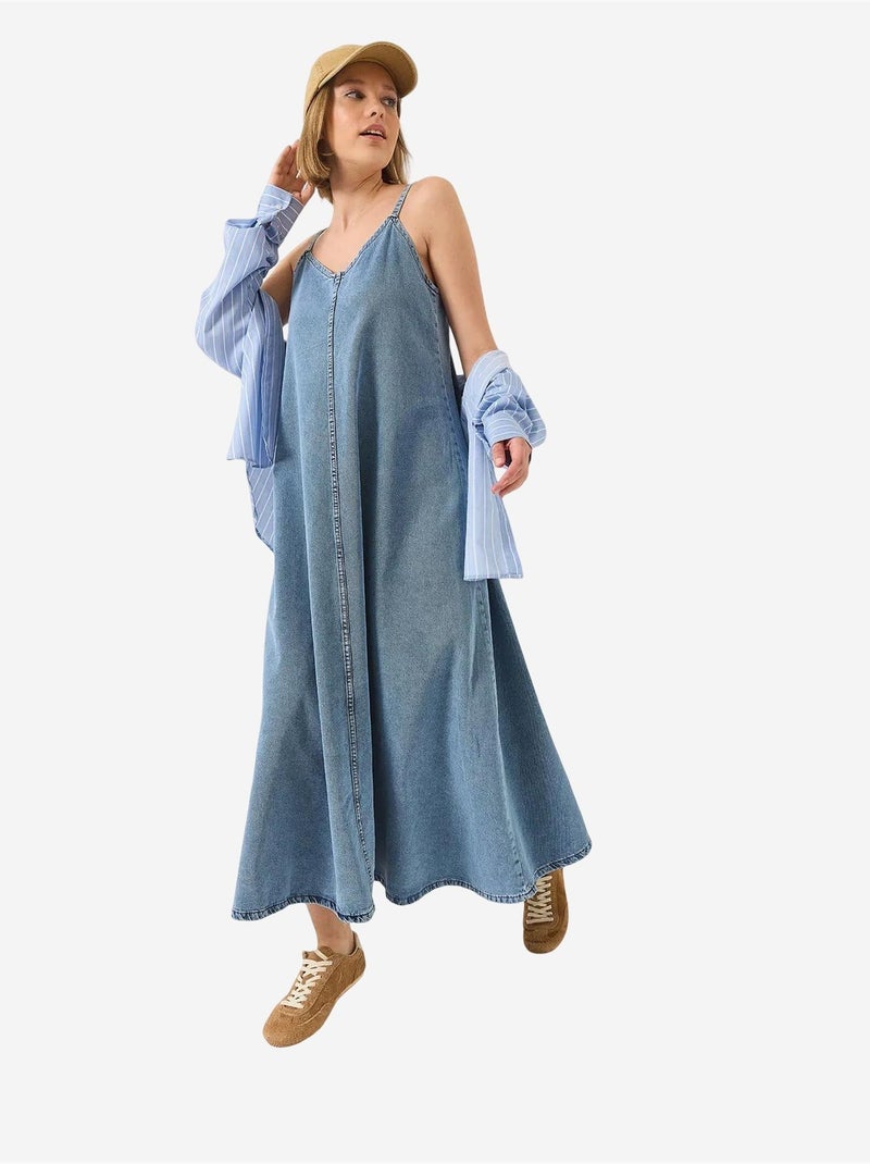 Robe longue en jean à fines bretelles bianco lucci Bleu clair - Kiabi