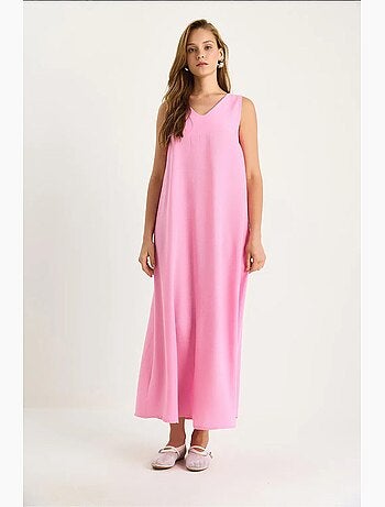 Robe longue en lin à col en v et bretelles épaisses lucci