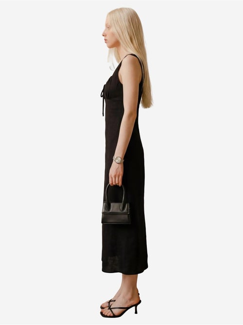 Robe longue en lin avec détail à nouer my fashion - Kiabi Robe longue en lin avec détail à nouer my fashion - Kiabi