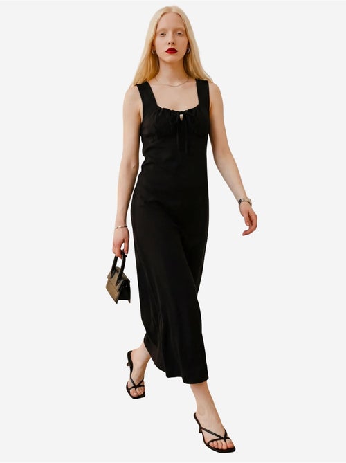 Robe longue en lin avec détail à nouer my fashion - Kiabi Robe longue en lin avec détail à nouer my fashion - Kiabi