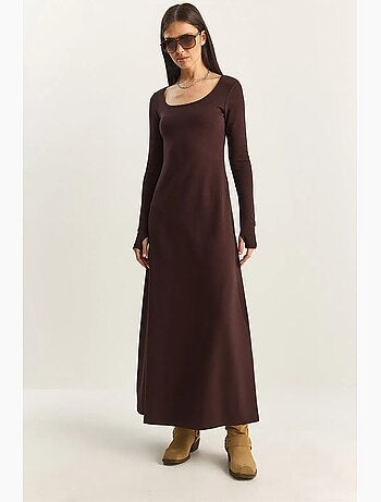Robe longue en maille trapèze à col carré lucci