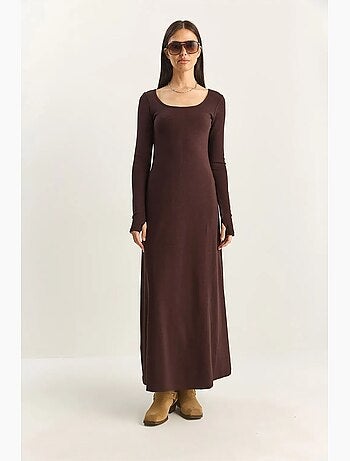 Robe longue en maille trapèze à col carré lucci