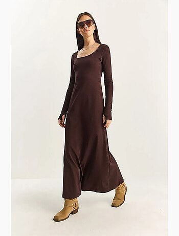 Robe longue en maille trapèze à col carré lucci