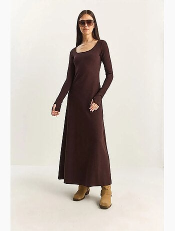 Robe longue en maille trapèze à col carré lucci