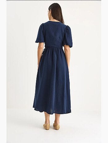 Robe longue en mousseline à fermeture portefeuille et manches ballon de bianco lucci
