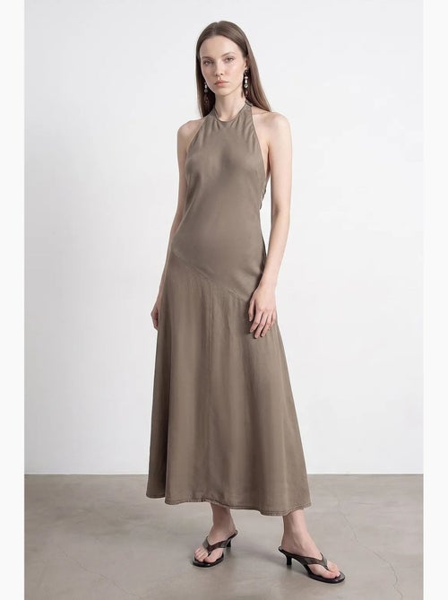 Robe longue en tencel à col halter dilvin - Kiabi Robe longue en tencel à col halter dilvin - Kiabi