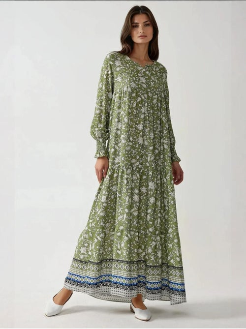 Robe longue en viscose imprimée à col ras du cou - Kiabi Robe longue en viscose imprimée à col ras du cou - Kiabi