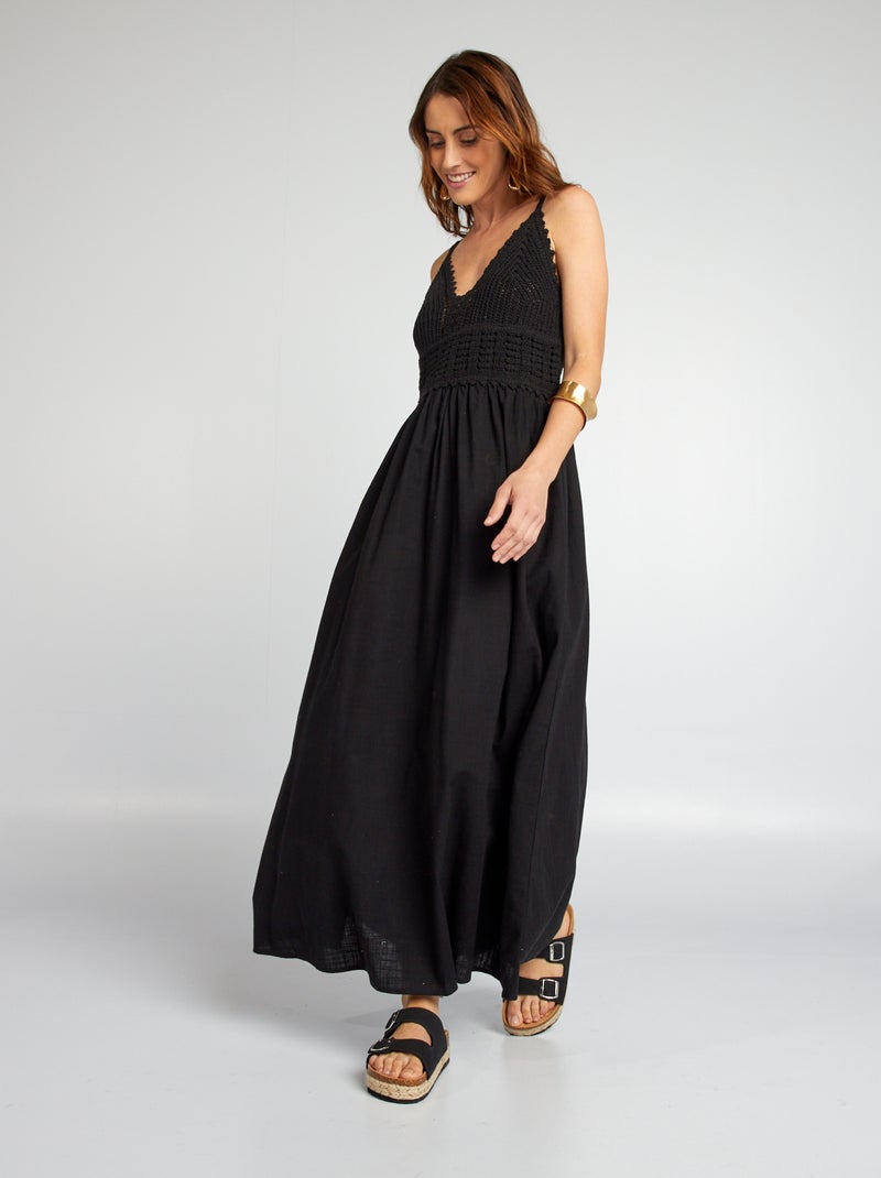 Robe longue évasée en macramé noir - Kiabi