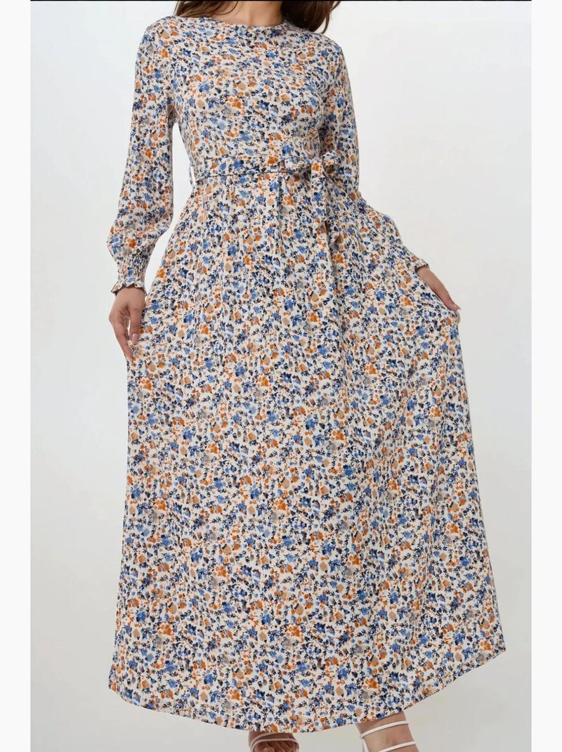 Robe longue fleurie à col ras du cou et ceinture hiccup Bleu ciel - Kiabi