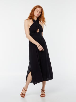 Robe longue fluide avec large décolleté