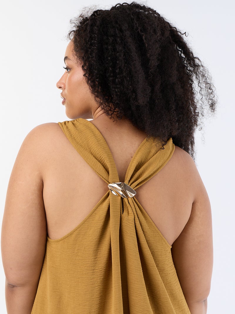Robe longue gaufrée avec bijou doré Rouge - Kiabi