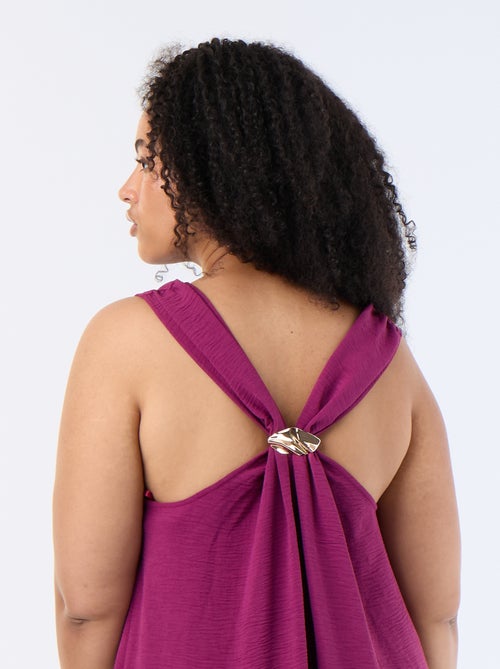 Robe longue gaufrée avec bijou doré - Kiabi Robe longue gaufrée avec bijou doré - Kiabi