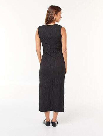 Robe longue gaufrée avec emmanchure américaine