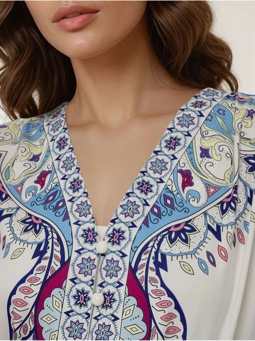 Robe longue imprimée à col en V et ceinture - Kiabi Robe longue imprimée à col en V et ceinture - Kiabi