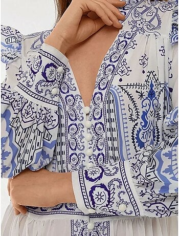 Robe longue imprimée à col en V et détails à volants