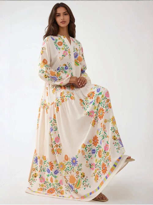 Robe longue imprimée à col en v et détails boutonnés hiccup - Kiabi Robe longue imprimée à col en v et détails boutonnés hiccup - Kiabi