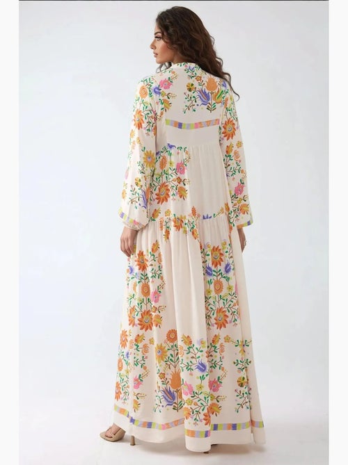 Robe longue imprimée à col en v et détails boutonnés hiccup - Kiabi Robe longue imprimée à col en v et détails boutonnés hiccup - Kiabi