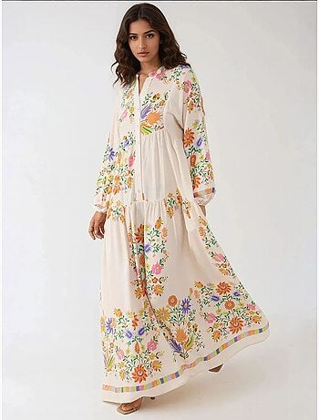 Robe longue imprimée à col en v et détails boutonnés